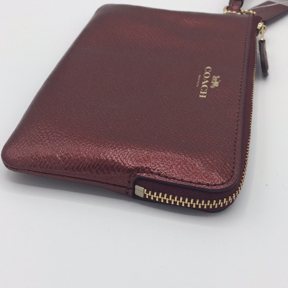 NWT COACH Metallic Cherry Pebbled Leather Wrislet - Picture 5 of 10